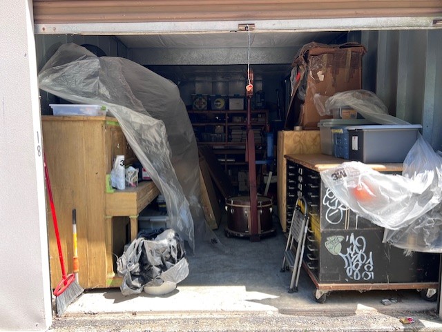 Auction Unit
